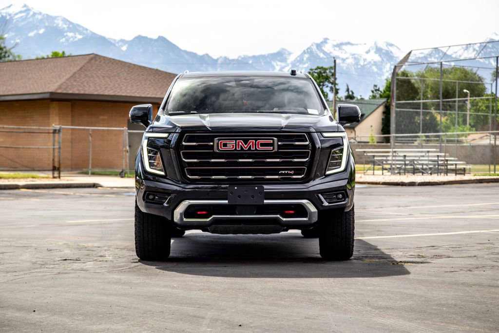 Used 2025 GMC Yukon AT4 Ultimate AWD/4WD image 8