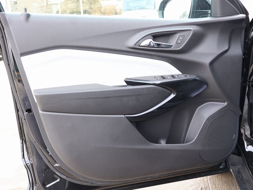 New 2026 Chevrolet Trax LT w/ Driver Confidence Package image 11