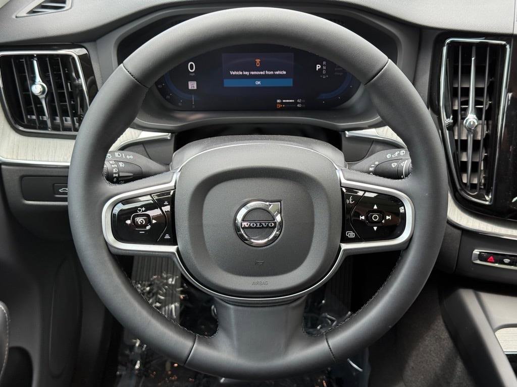 New 2025 Volvo XC60 T8 Plus w/ Protection Package Premier AWD/4WD image 13