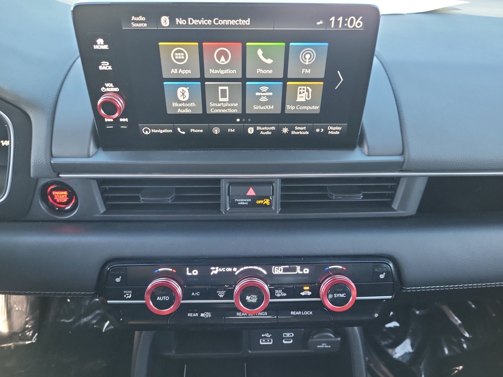 Used 2025 Honda Pilot Touring image 12