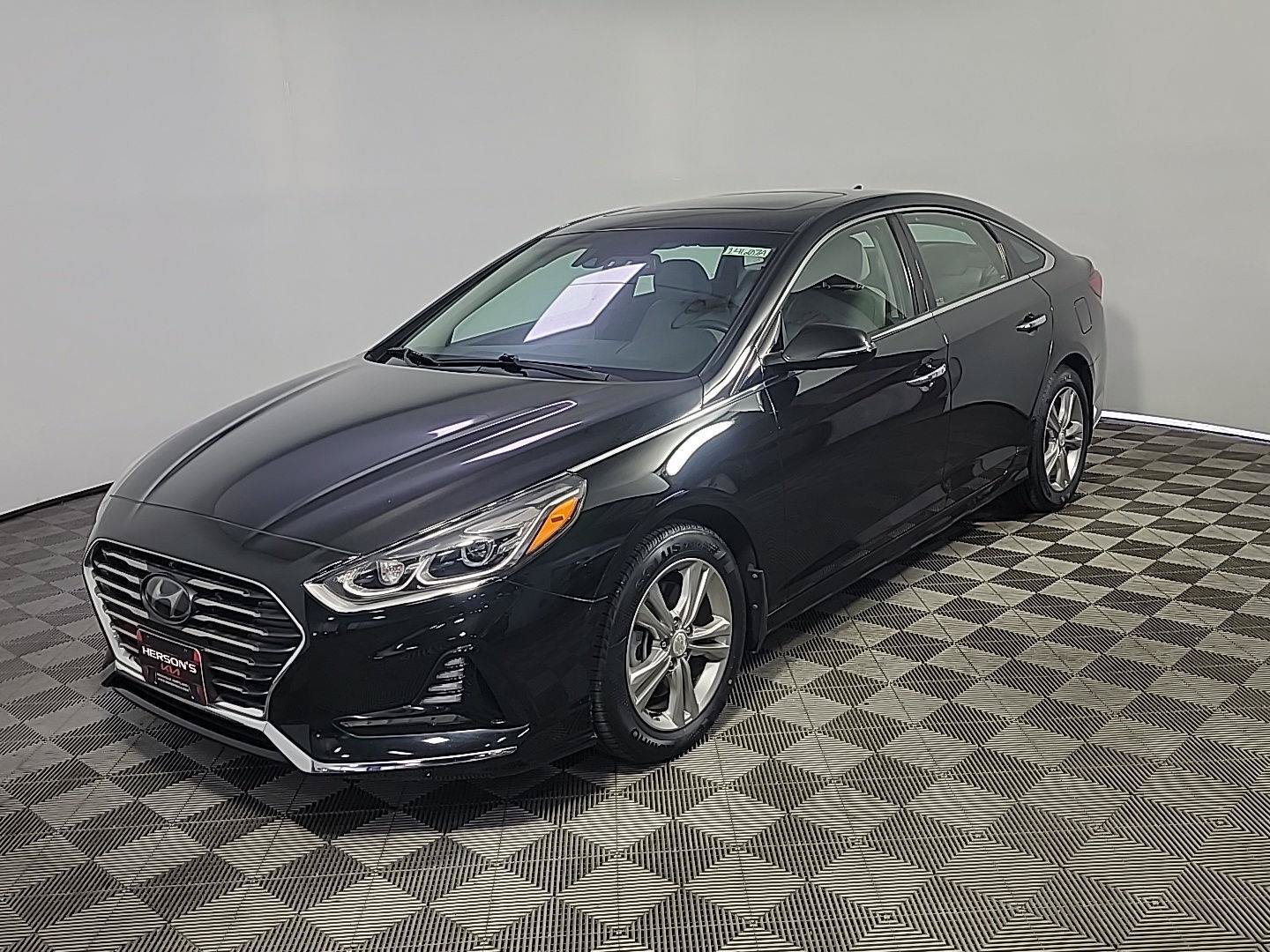 Used 2018 Hyundai Sonata Limited w/ Limited Ultimate Package 03 FWD image 11