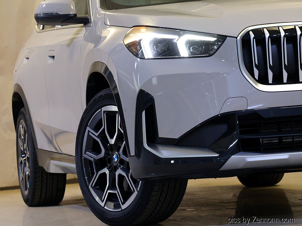 New 2027 BMW X1 xDrive28i AWD/4WD image 4