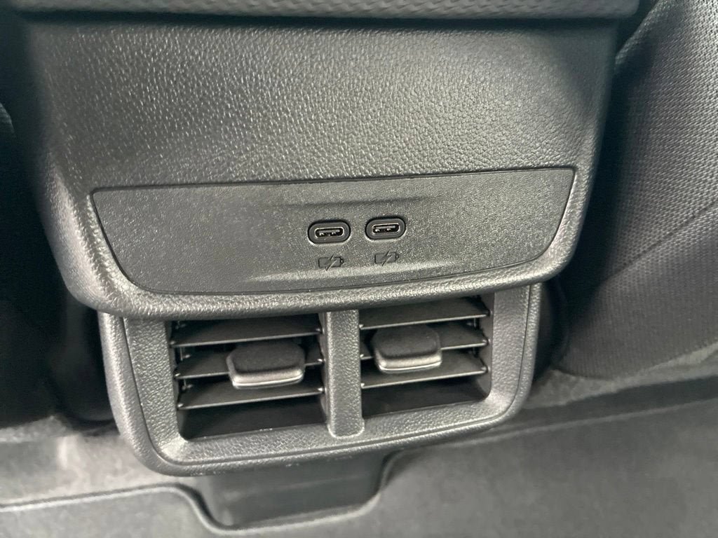 New 2027 Chevrolet Equinox LT AWD/4WD image 24