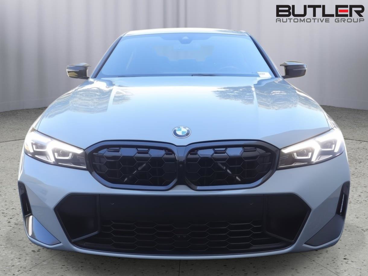 Used 2025 BMW M340i w/ Premium Package RWD image 2