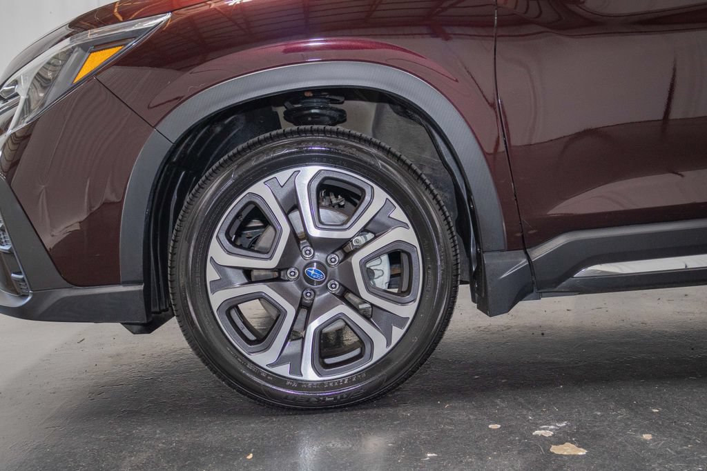 Used 2023 Subaru Ascent Touring AWD/4WD image 8