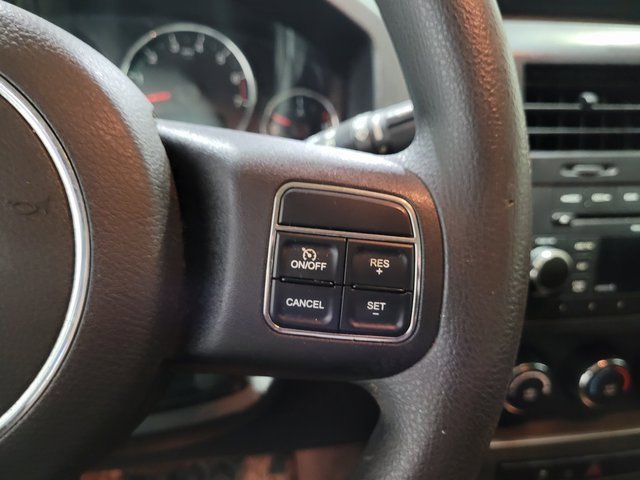 Used 2012 Jeep Liberty Sport image 23