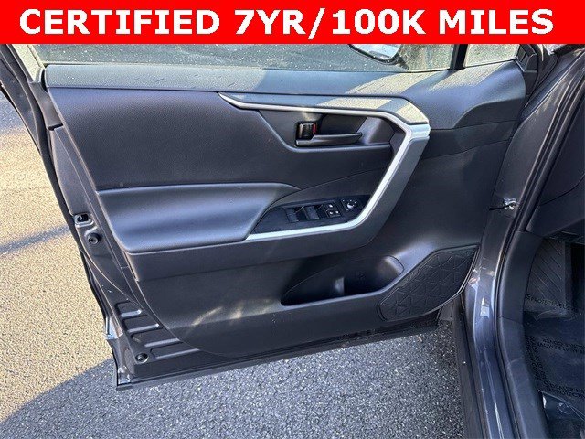 Used 2024 Toyota RAV4 LE image 13