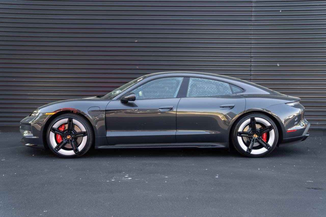 New 2026 Porsche Taycan GTS AWD/4WD image 2