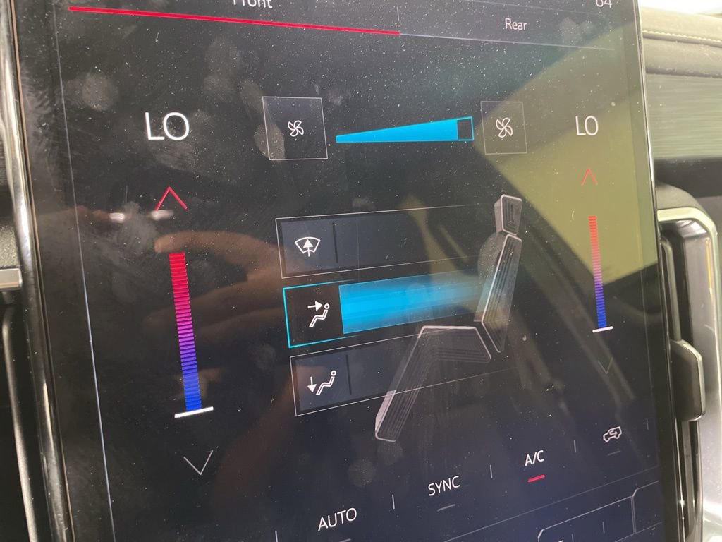 Used 2025 GMC Acadia Elevation image 30