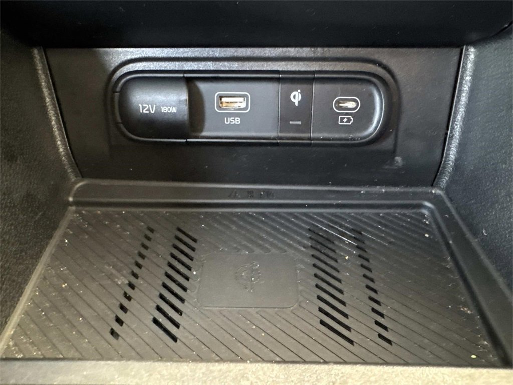 Certified 2024 Kia Sportage EX image 44