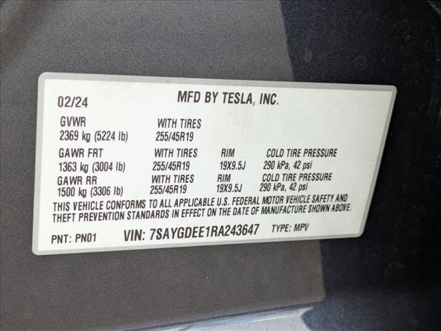 Used 2024 Tesla Model Y Long Range image 26