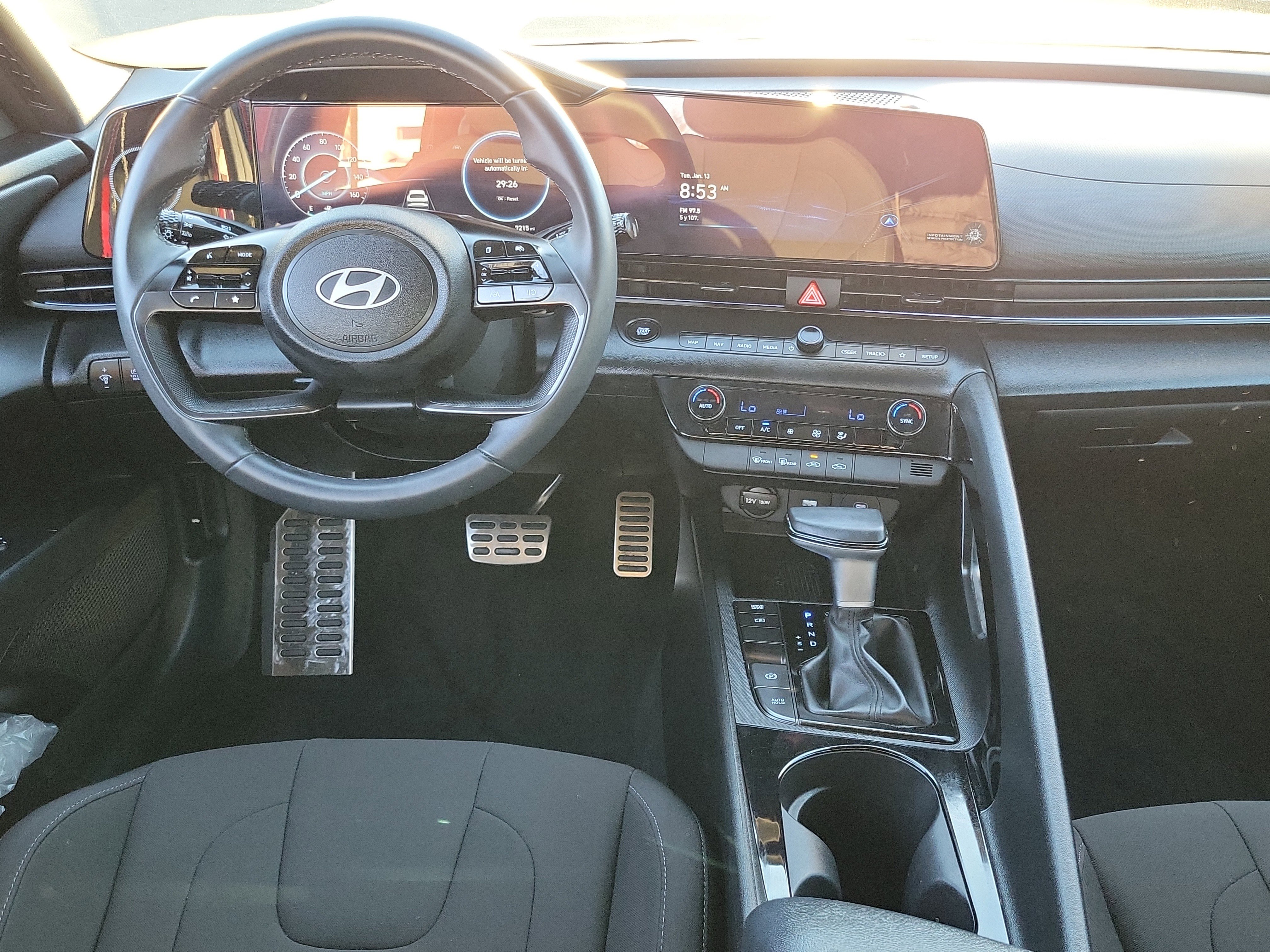 Certified 2025 Hyundai Elantra SEL image 6