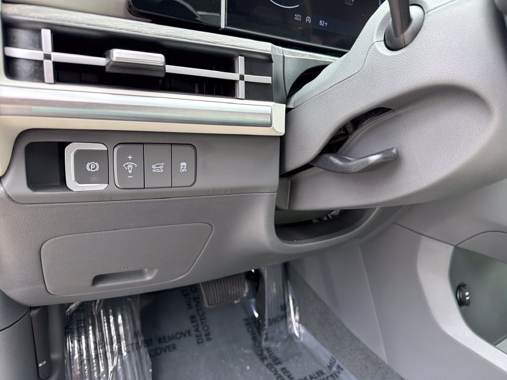 Used 2024 Hyundai Santa Fe Limited FWD image 20