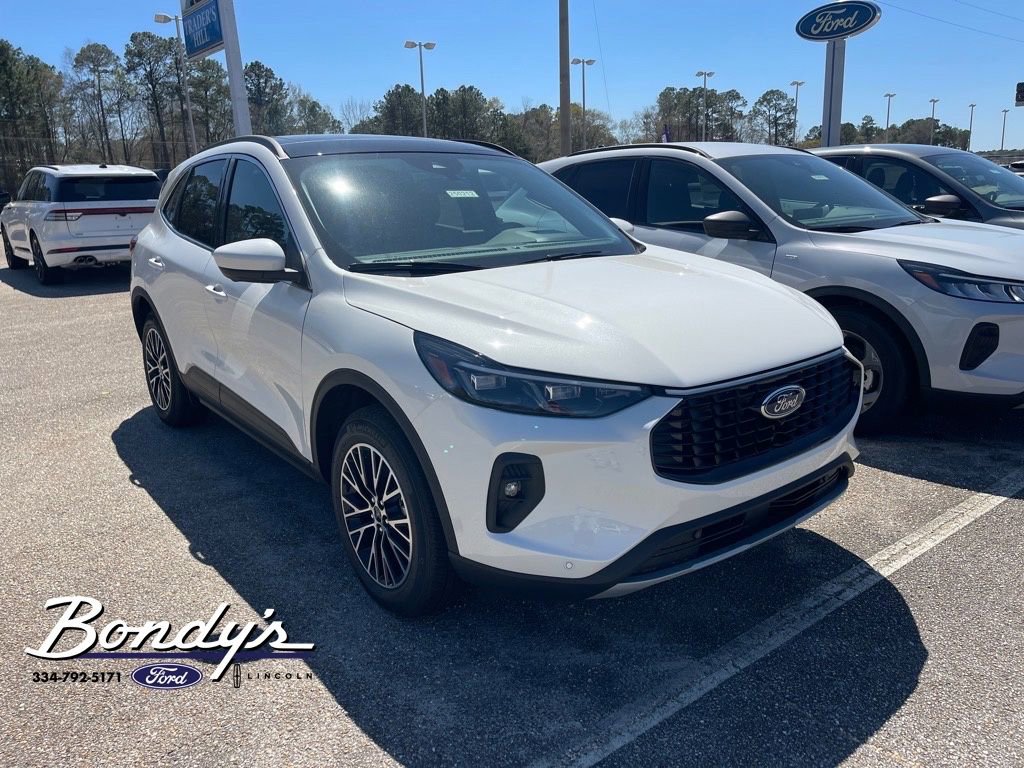 New 2025 Ford Escape SE w/ PHEV Premium Package