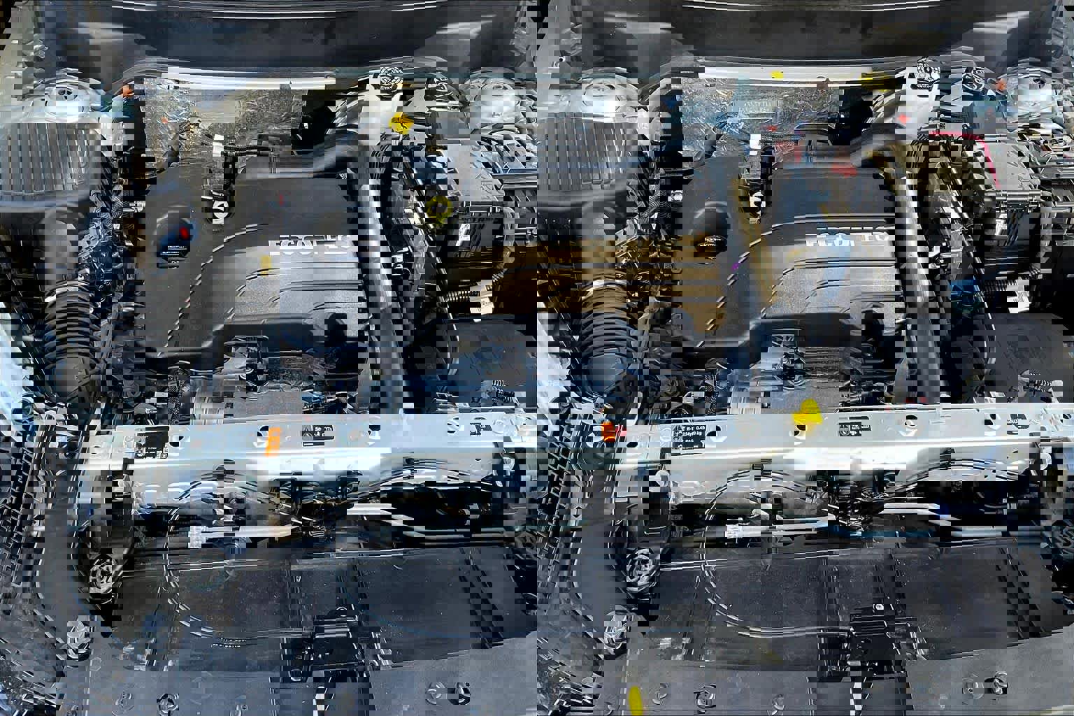 Used 2022 GMC Terrain SLE w/ Driver Convenience Package image 29