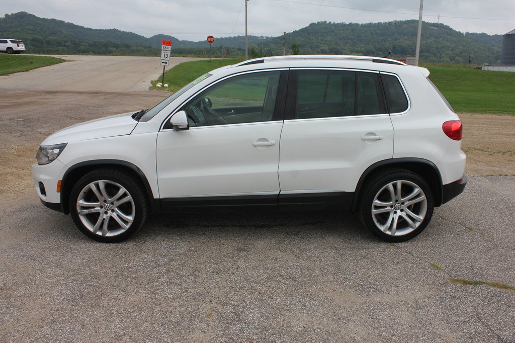 Used 2013 Volkswagen Tiguan SEL AWD/4WD image 8