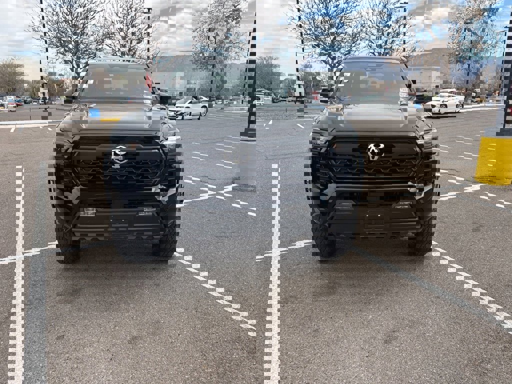 Used 2024 Toyota Tacoma TRD Off-Road image 7