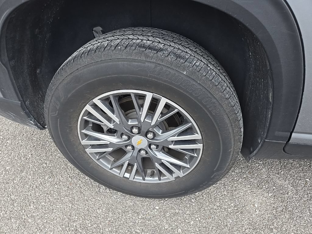 Used 2024 Chevrolet Traverse LT FWD image 10