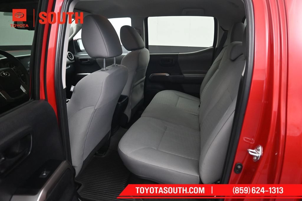 Used 2023 Toyota Tacoma SR5 AWD/4WD image 10