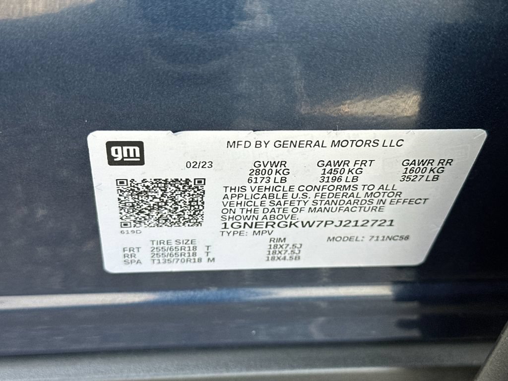 Used 2023 Chevrolet Traverse LT FWD image 28