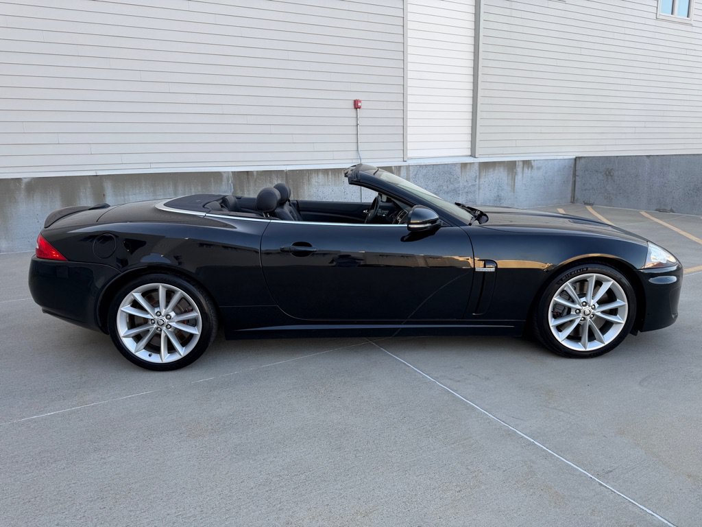 Used 2010 Jaguar XKR R RWD image 2