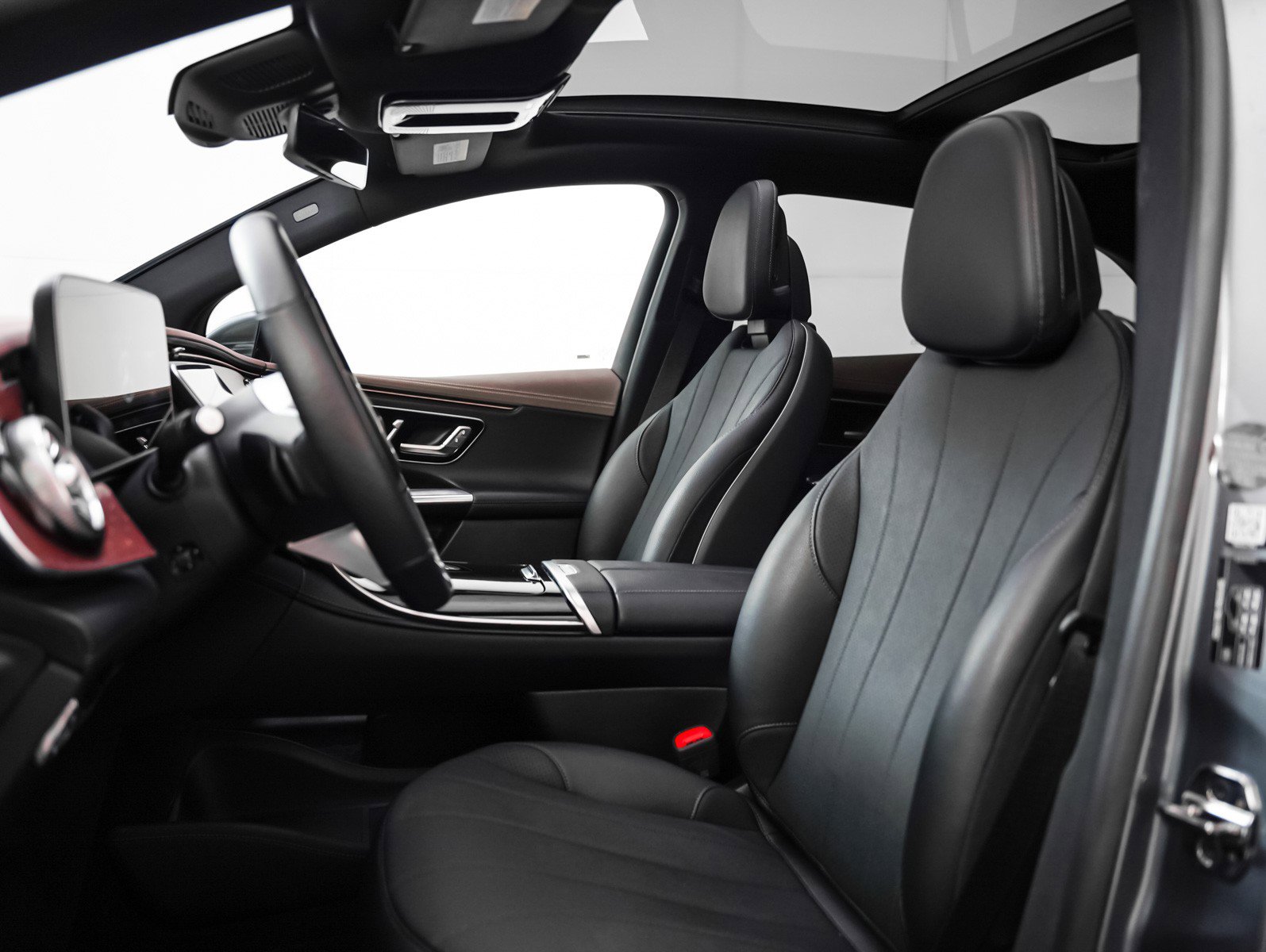 Certified 2023 Mercedes-Benz EQE 350+ 4MATIC SUV image 6