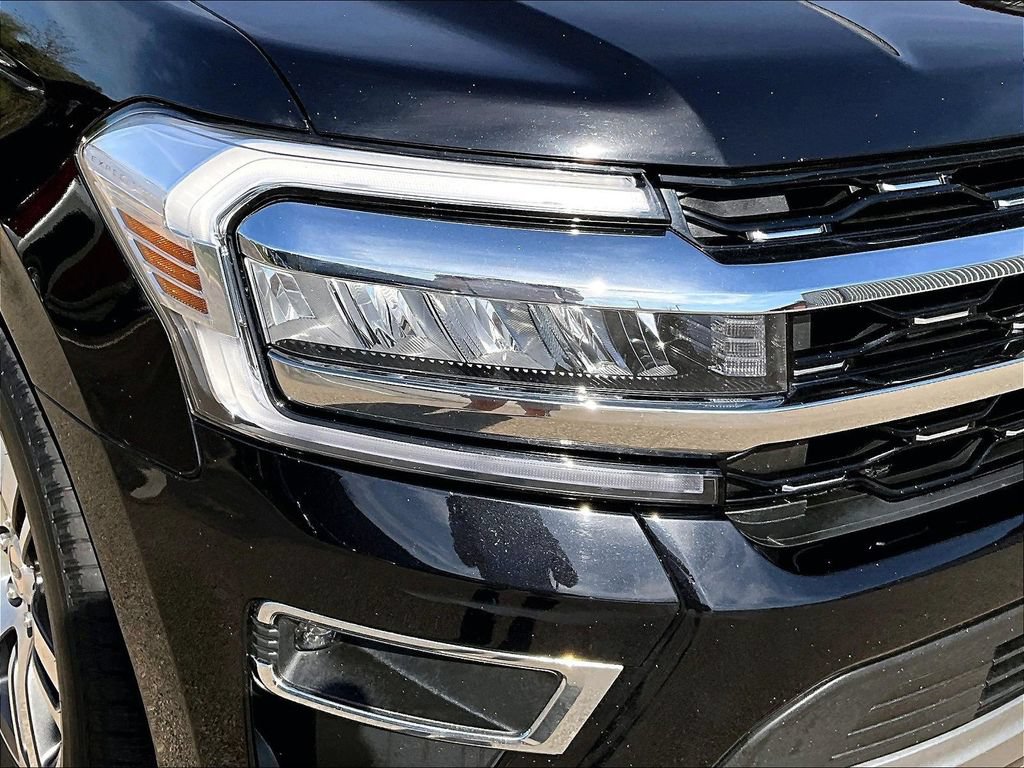 Used 2024 Ford Expedition Limited AWD/4WD image 32