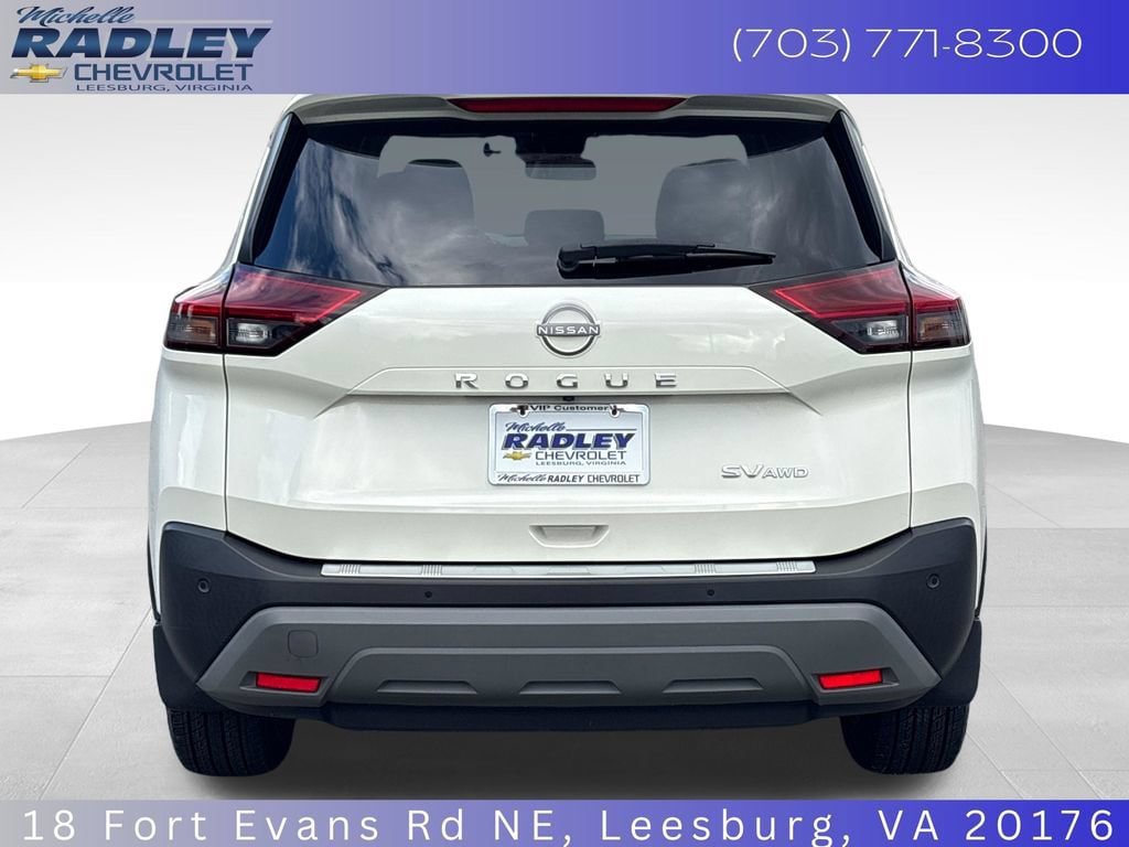 Used 2023 Nissan Rogue SV AWD/4WD image 4