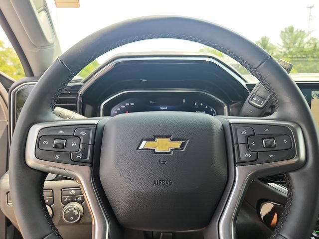 Used 2024 Chevrolet Silverado 1500 LT AWD/4WD image 18