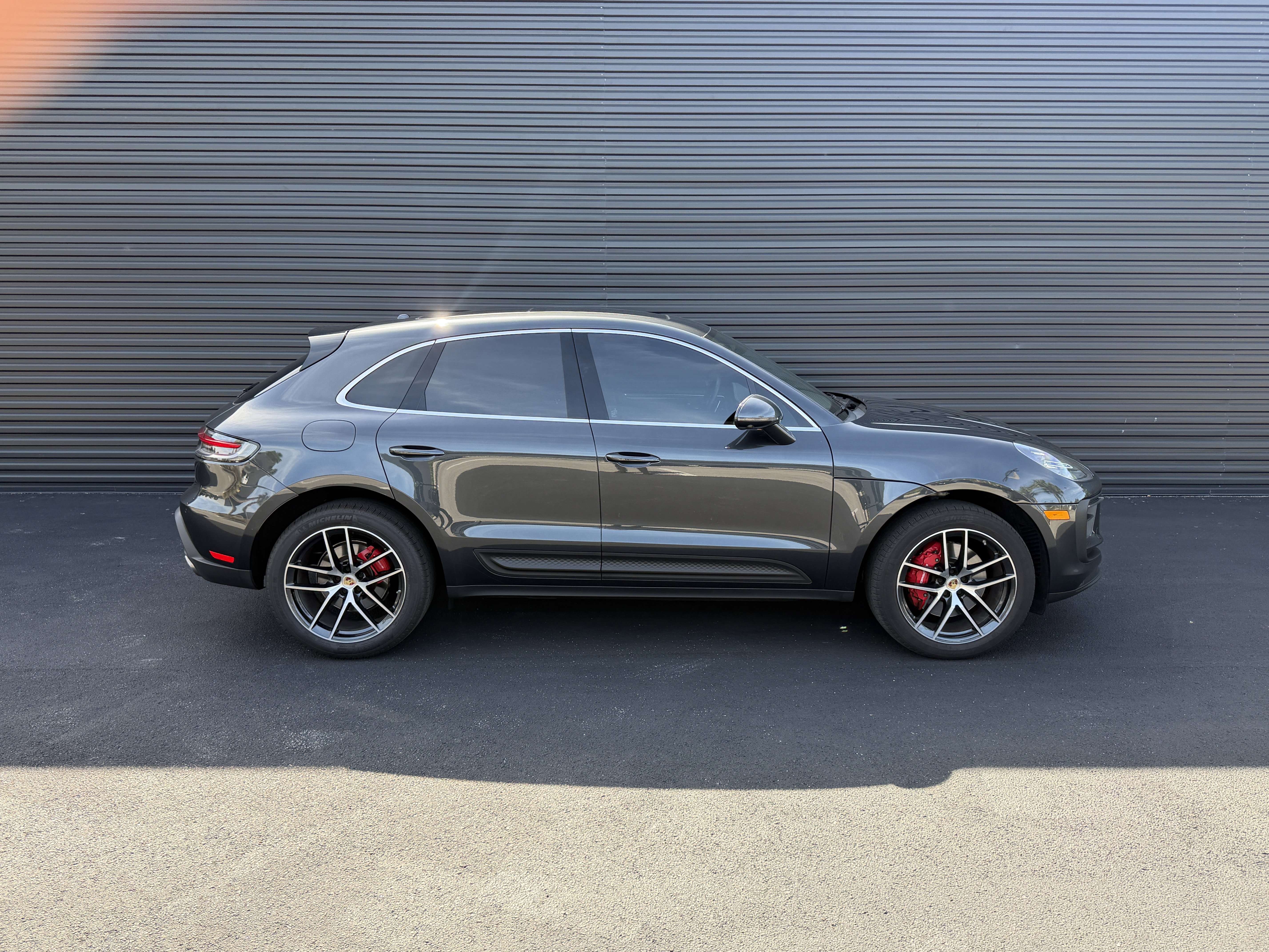 Certified 2024 Porsche Macan S image 8