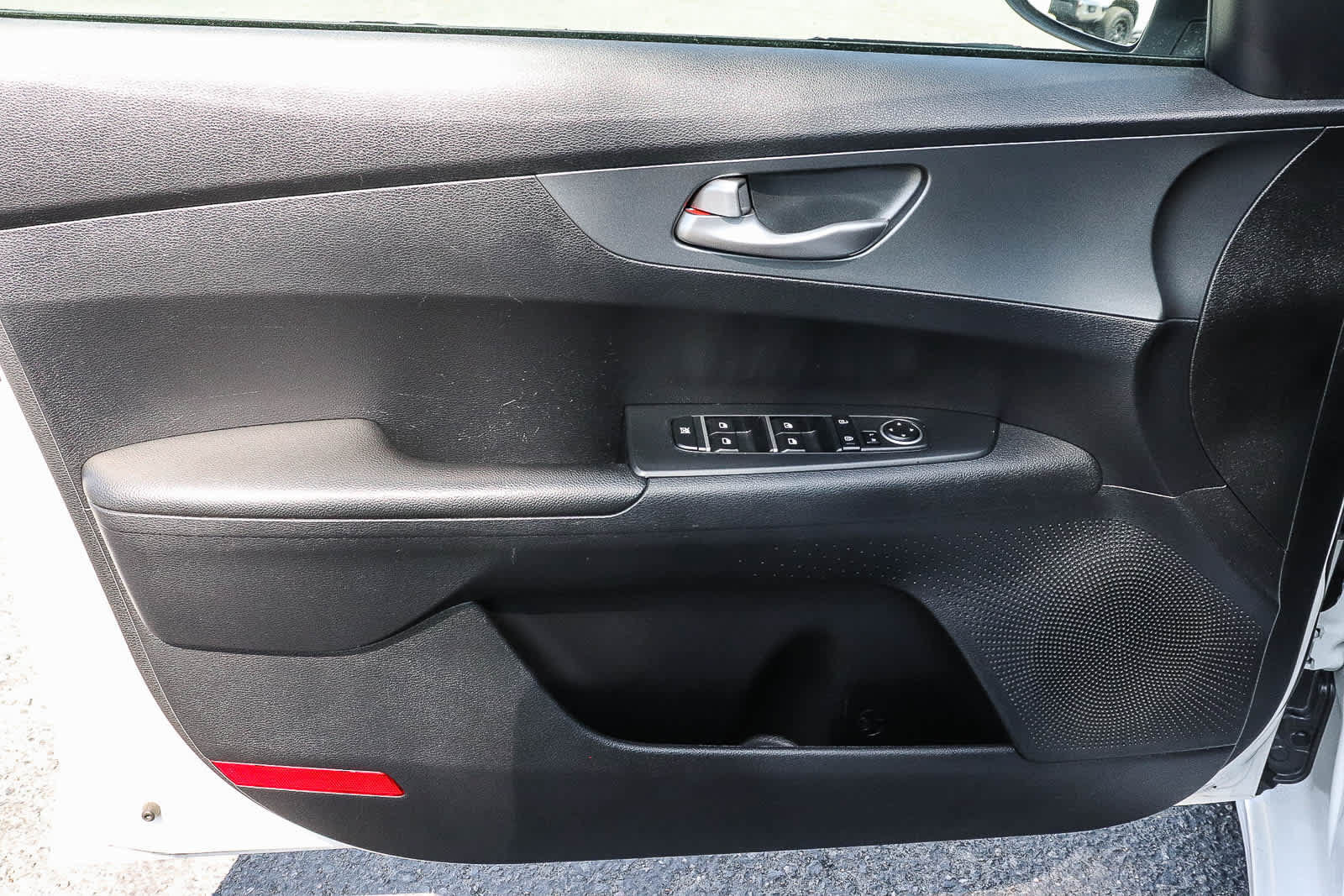 Used 2020 Kia Forte LXS FWD image 30
