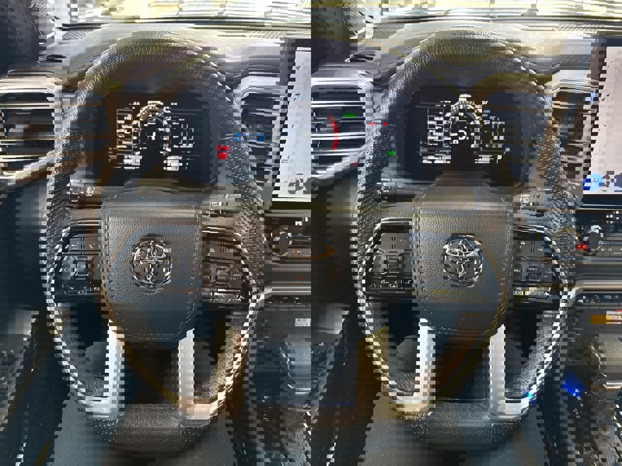 Used 2023 Toyota Tundra Platinum image 21