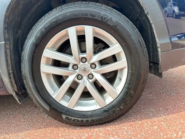 Used 2015 Toyota Highlander LE image 31