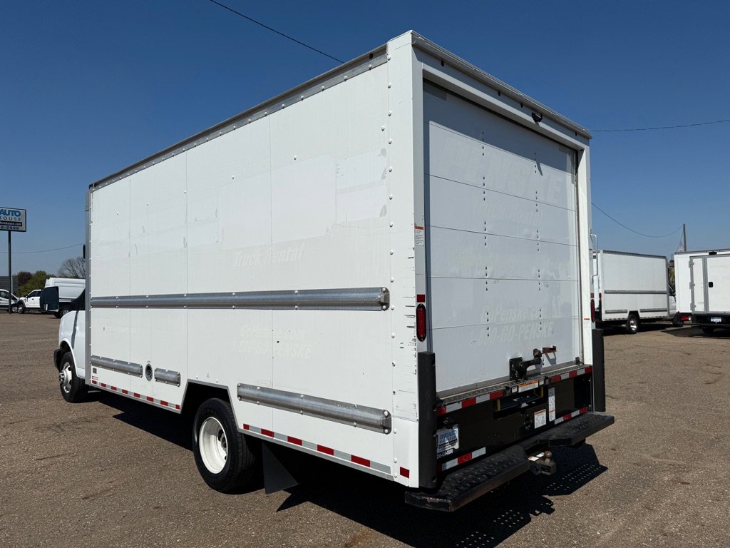 Used 2021 GMC Savana 3500 Extended w/ Power Convenience Package image 6