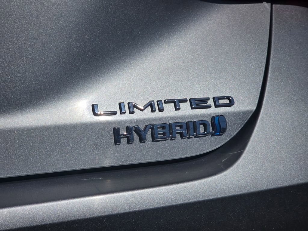 Used 2020 Toyota Avalon Limited w/ Advanced Safety Package FWD image 7