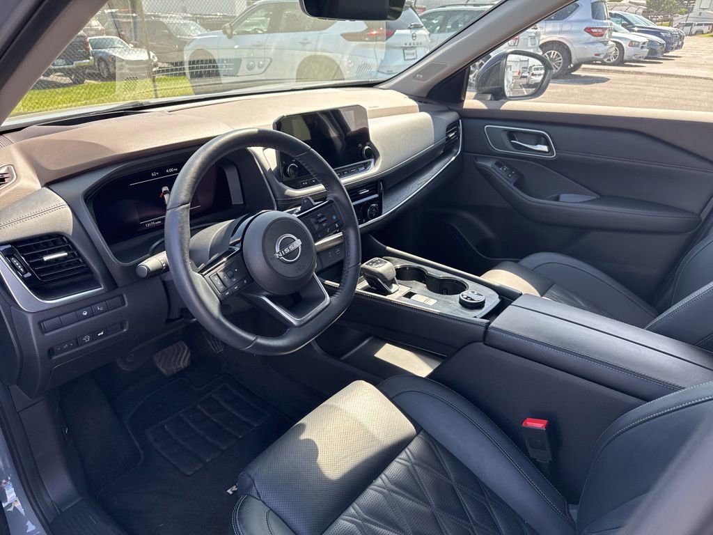 Used 2023 Nissan Rogue Platinum w/ Platinum Premium Package AWD/4WD image 10