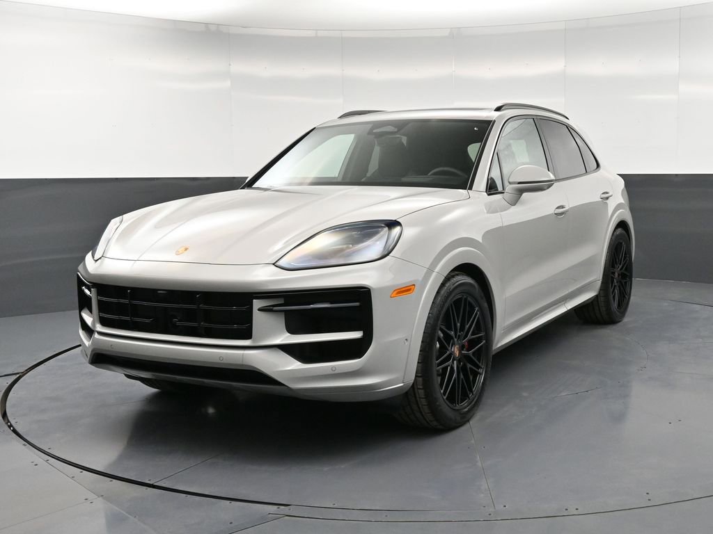 New 2026 Porsche Cayenne GTS image 1