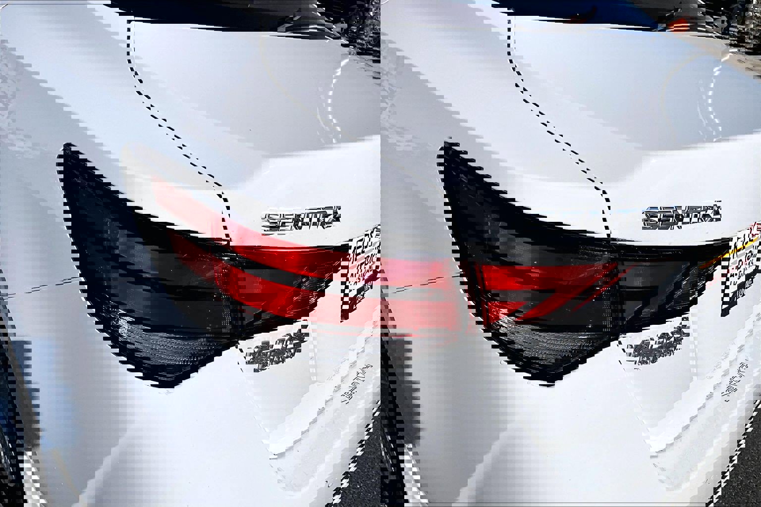 Used 2025 Nissan Sentra S image 23