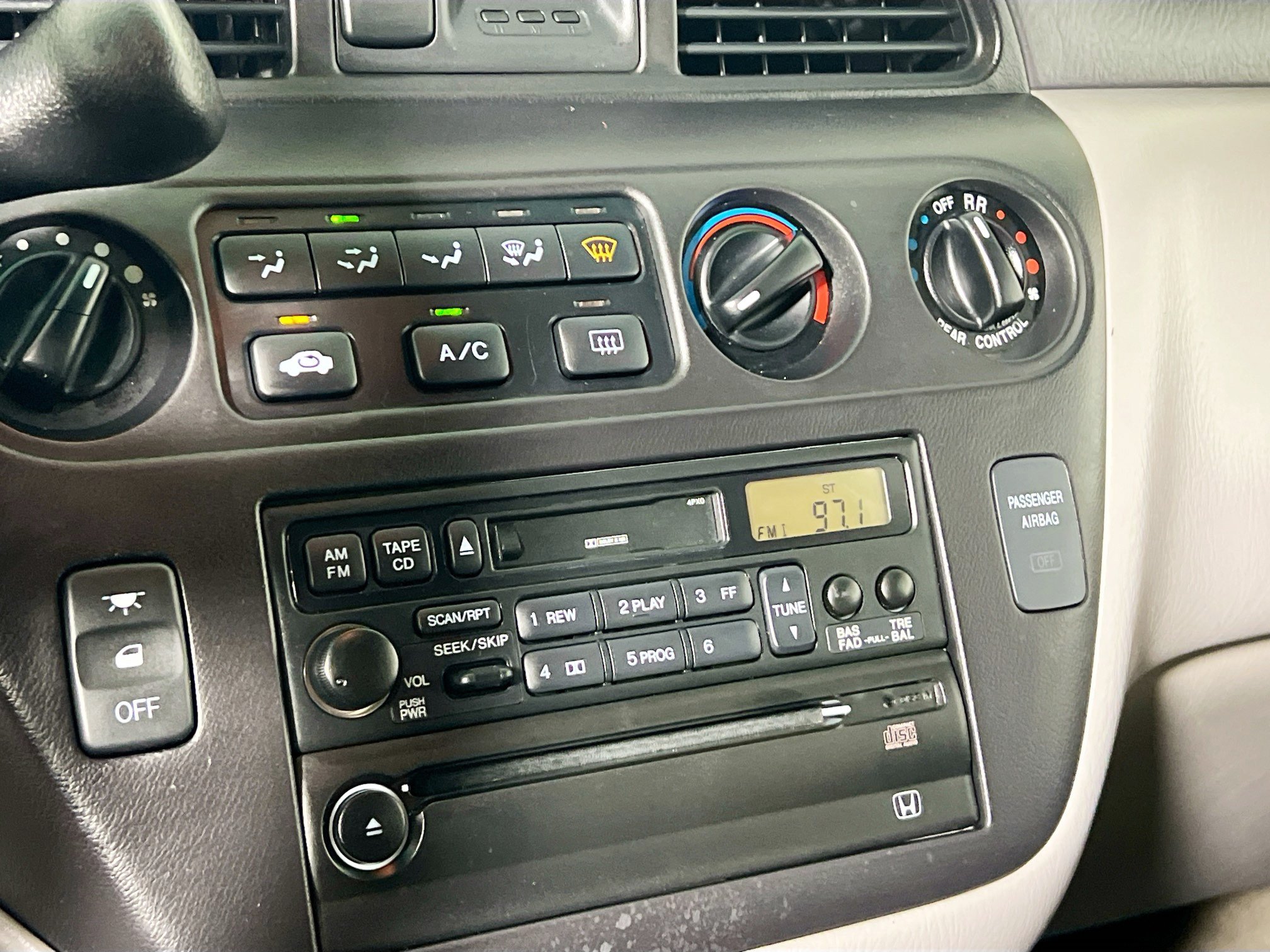 Used 2003 Honda Odyssey LX image 26