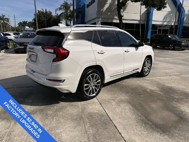 Used 2024 GMC Terrain Denali w/ Denali Premium Package AWD/4WD image 38