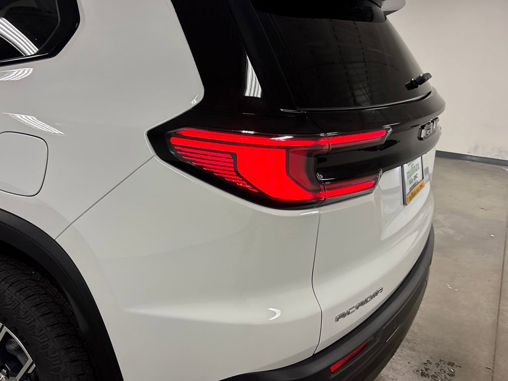 New 2026 GMC Acadia AT4 w/ LPO, Floor Liner Package image 14