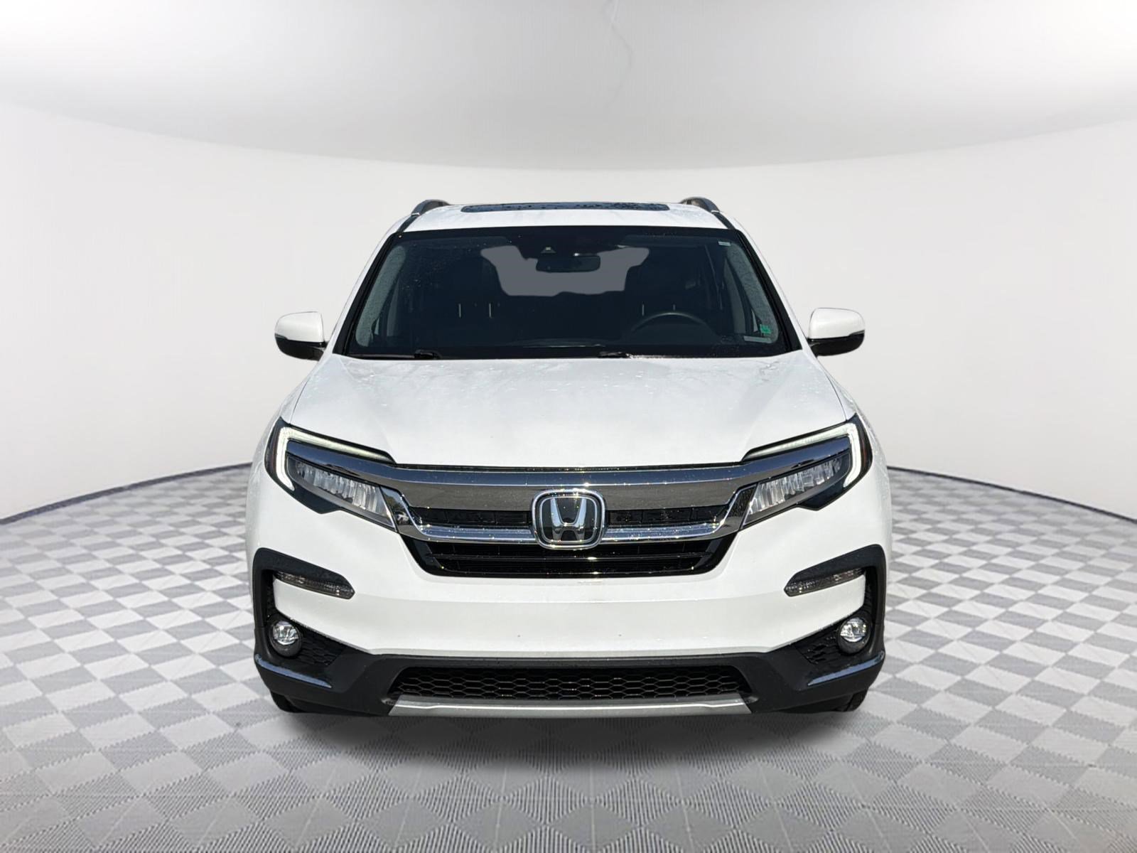 Used 2021 Honda Pilot Touring image 2