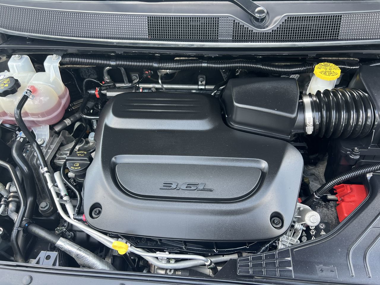 Used 2023 Chrysler Pacifica Touring-L FWD image 36