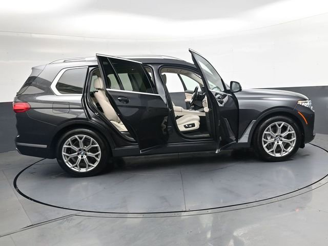 Used 2022 BMW X7 xDrive40i w/ Executive Package AWD/4WD image 43