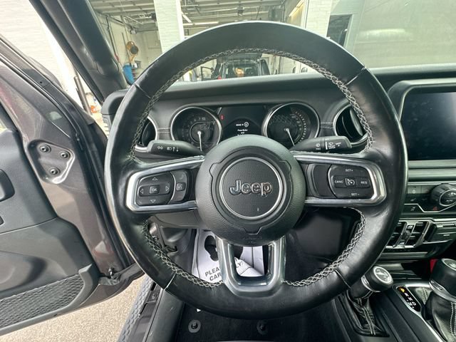 Used 2021 Jeep Wrangler Unlimited Sahara w/ Cold Weather Group AWD/4WD image 16