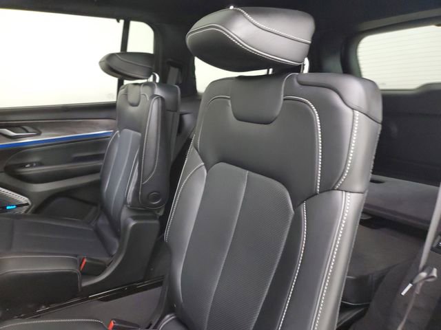 Used 2021 Jeep Grand Cherokee L Overland w/ Luxury Tech Group IV image 14