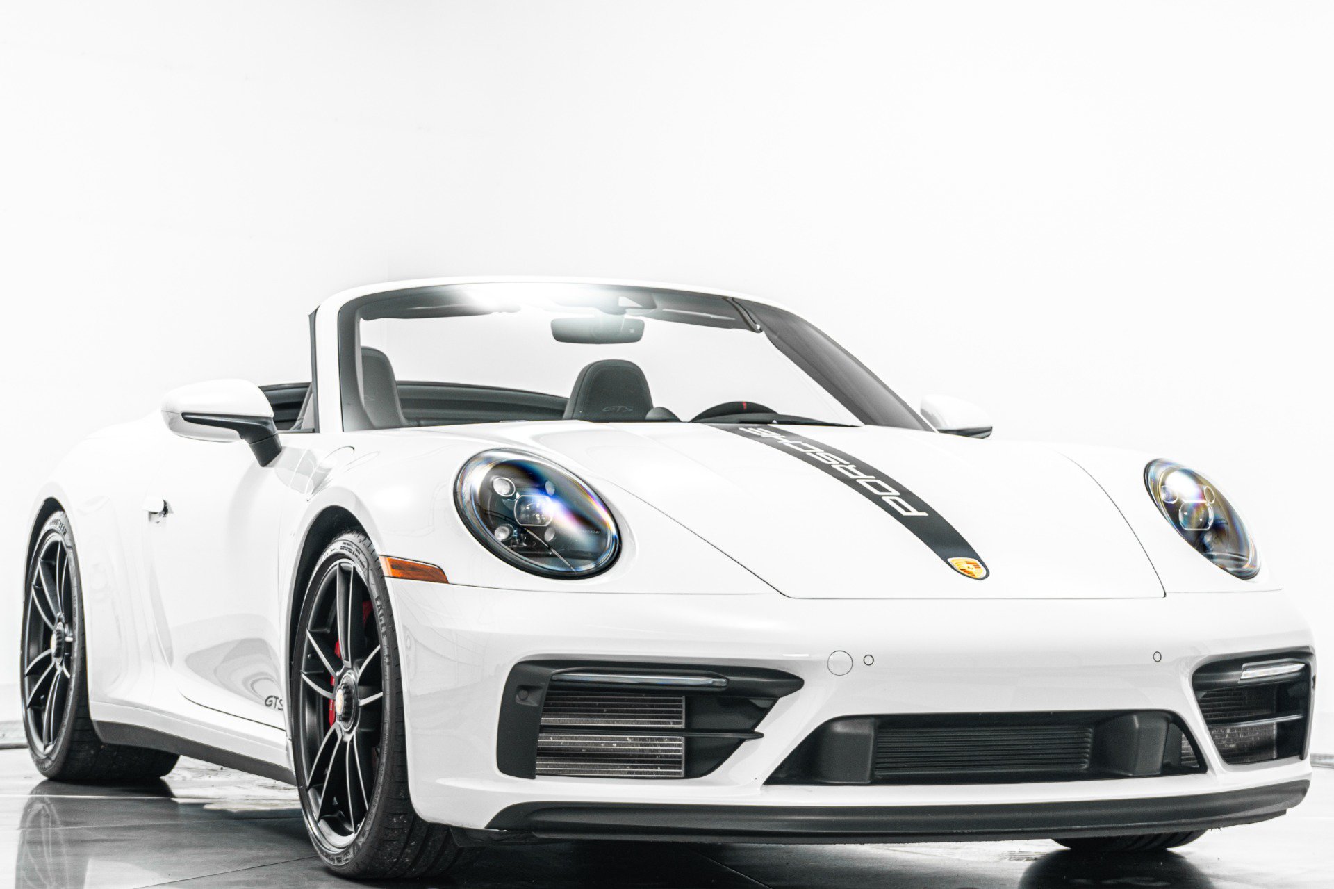 Used 2023 Porsche 911 Carrera GTS RWD image 3