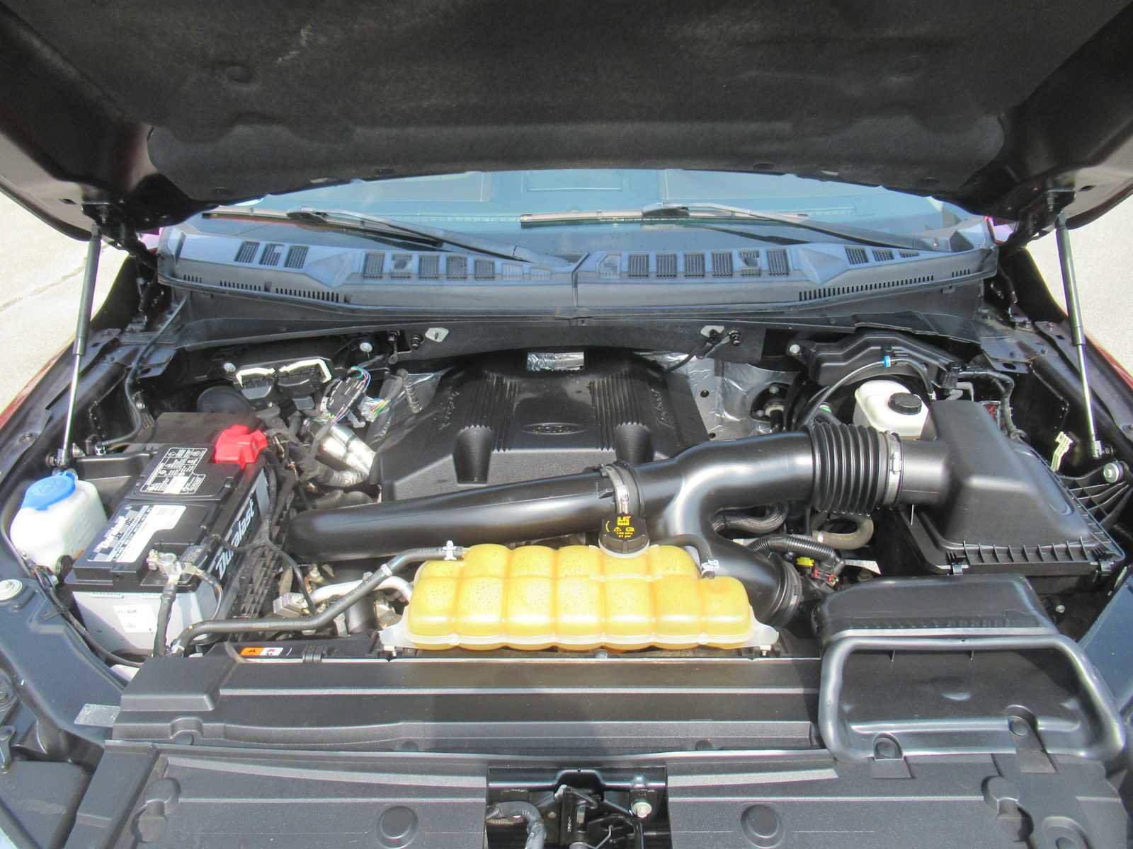 Used 2019 Ford F150 Lariat w/ Equipment Group 502A Luxury image 17