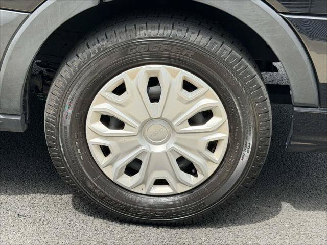 Used 2024 Ford Transit 350 XLT RWD image 8