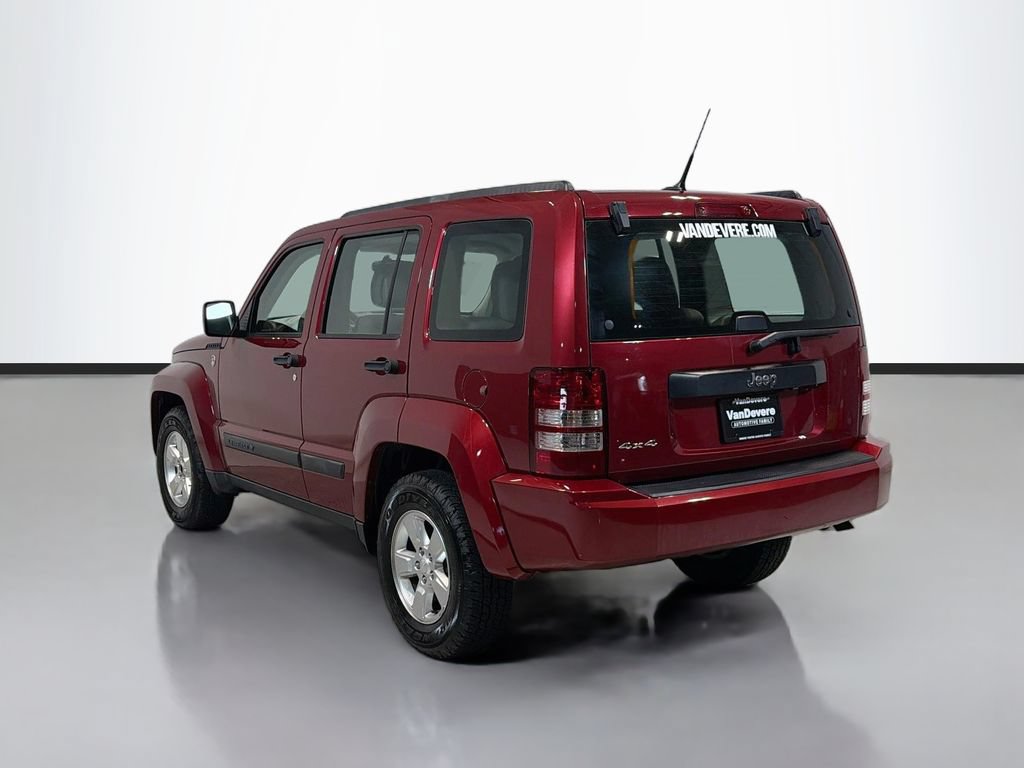 Used 2011 Jeep Liberty Sport AWD/4WD image 7